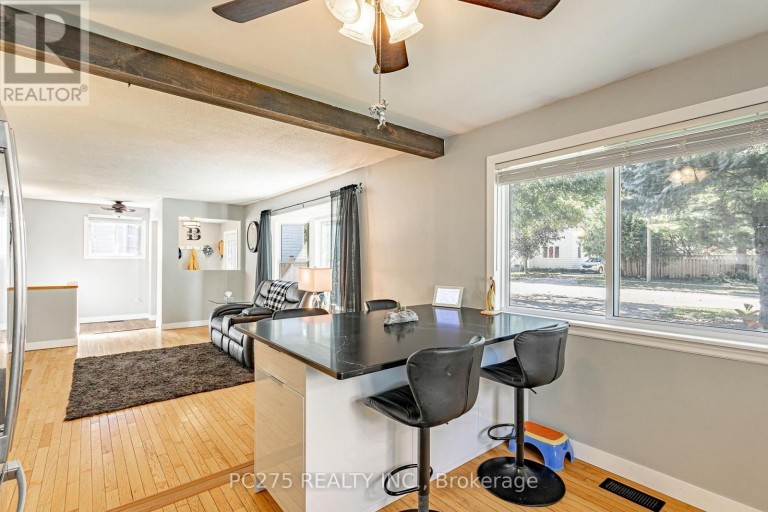 82 CENTRE STREET, Huron East (Seaforth), Ontario, N0K1W0