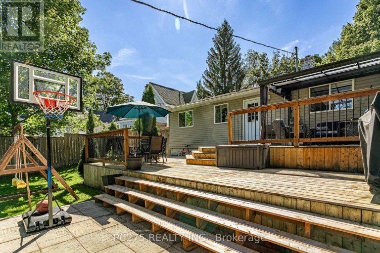82 CENTRE STREET, Huron East (Seaforth), Ontario, N0K1W0