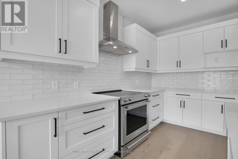 422 OLD WONDERLAND ROAD, London South (South N), Ontario, N6K3R2