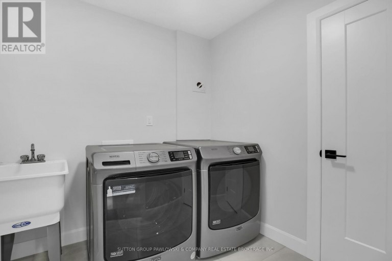 422 OLD WONDERLAND ROAD, London South (South N), Ontario, N6K3R2