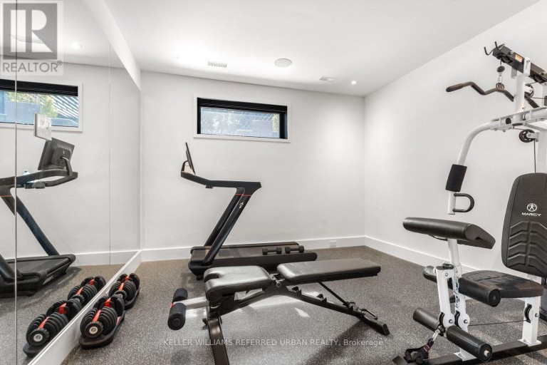 62 NORDEN CRESCENT, Toronto (Banbury-Don Mills), Ontario, M3B1B6