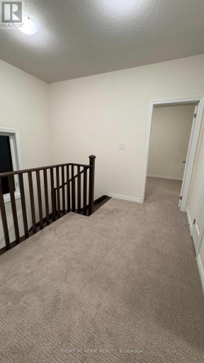11 RADIANCE WAY, Whitby, Ontario, L1P0S2