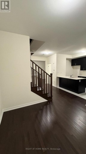 11 RADIANCE WAY, Whitby, Ontario, L1P0S2
