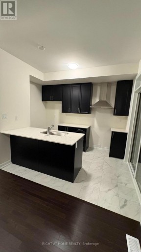 11 RADIANCE WAY, Whitby, Ontario, L1P0S2