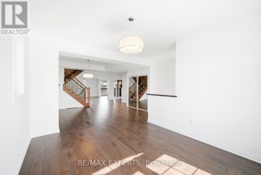 2071 GIBSON STREET Innisfil (Alcona) Ontario photo 4