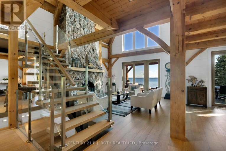 247 LAKESHORE ROAD W, Oro-Medonte (Hawkestone), Ontario, L0L2E0