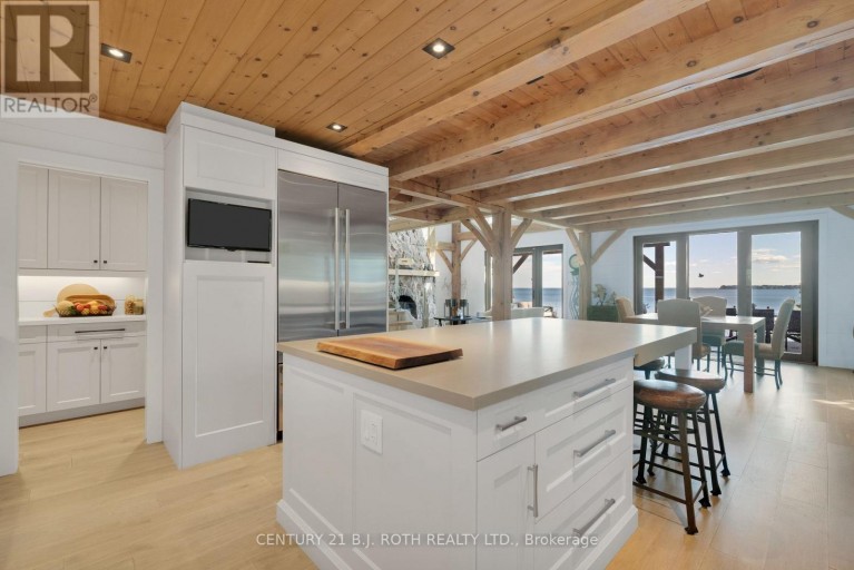247 LAKESHORE ROAD W, Oro-Medonte (Hawkestone), Ontario, L0L2E0