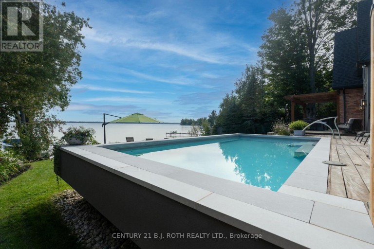 247 LAKESHORE ROAD W, Oro-Medonte (Hawkestone), Ontario, L0L2E0