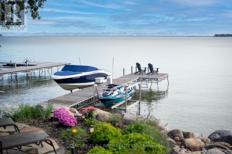 247 LAKESHORE ROAD W, Oro-Medonte (Hawkestone), Ontario, L0L2E0