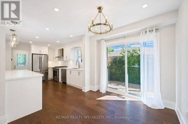 8 CULHAM STREET Oakville (CP College Park) Ontario photo 14