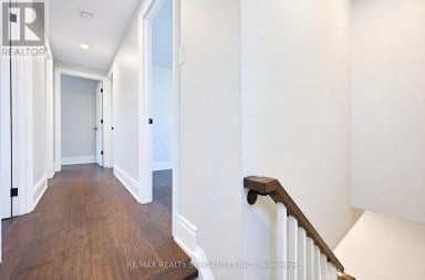 8 CULHAM STREET Oakville (CP College Park) Ontario photo 21