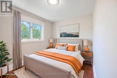8 CULHAM STREET Oakville (CP College Park) Ontario photo 29