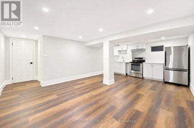 8 CULHAM STREET Oakville (CP College Park) Ontario photo 36