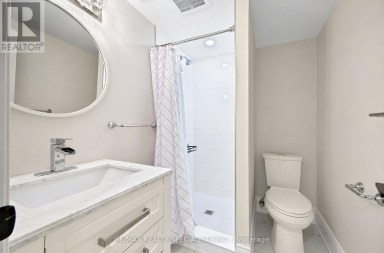 8 CULHAM STREET Oakville (CP College Park) Ontario photo 39