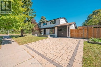 8 CULHAM STREET Oakville (CP College Park) Ontario photo 4