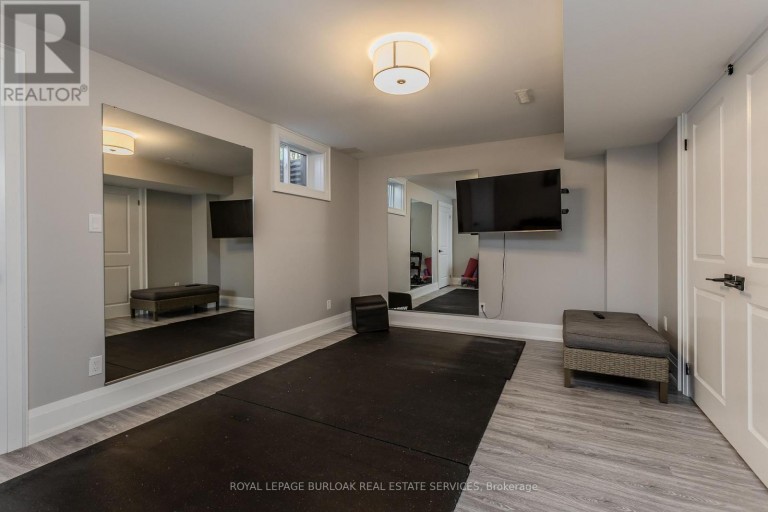 541 HAMBLING COURT, Burlington (Roseland), Ontario, L7N3S4