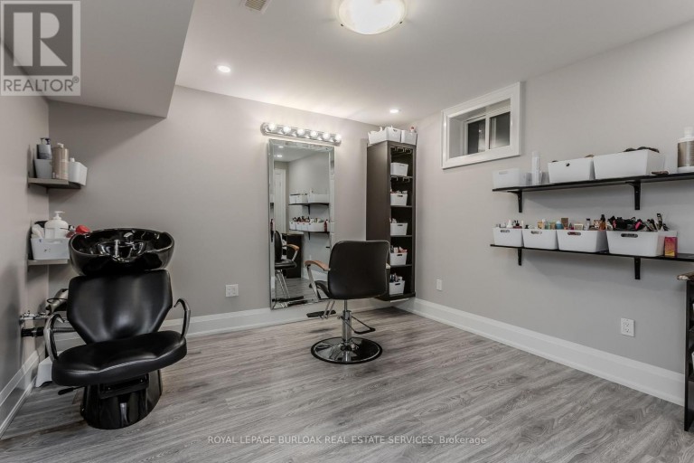 541 HAMBLING COURT, Burlington (Roseland), Ontario, L7N3S4