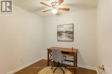 302 - 136 WARE STREET Peterborough (Town Ward 3) Ontario photo 14
