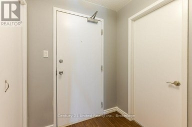 302 - 136 WARE STREET Peterborough (Town Ward 3) Ontario photo 22
