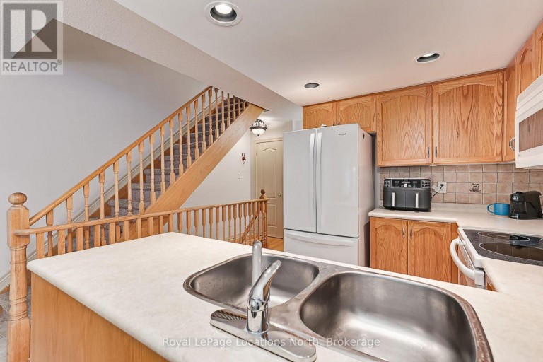 27 - 13 RAGLAN STREET, Collingwood, Ontario, L9Y5J5