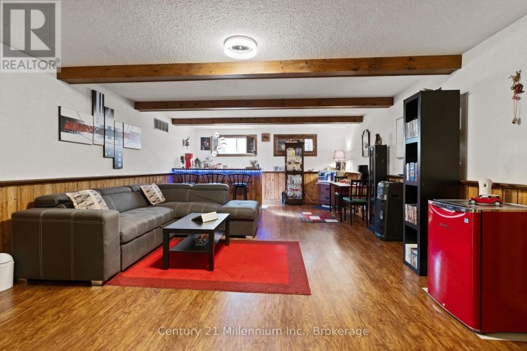 449 6TH AVENUE W, Owen Sound, Ontario, N4K6K1