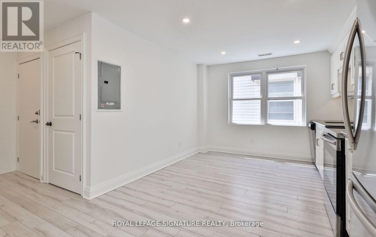 3RD LVL - 995 BLOOR STREET W, Toronto (Dufferin Grove), Ontario, M6H1M1