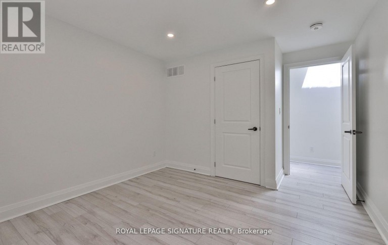 3RD LVL - 995 BLOOR STREET W, Toronto (Dufferin Grove), Ontario, M6H1M1