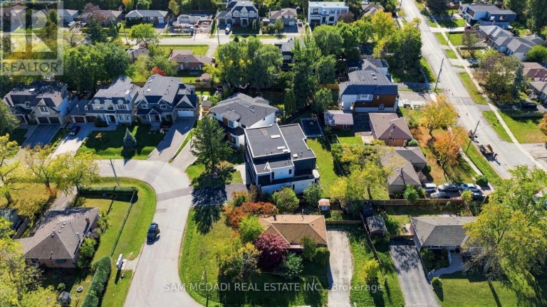468 SAVILLE CRESCENT, Oakville (WO West), Ontario, L6L3V1