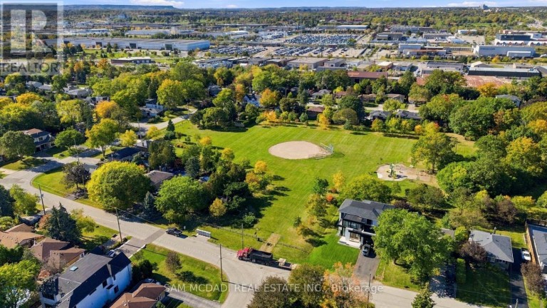468 SAVILLE CRESCENT, Oakville (WO West), Ontario, L6L3V1
