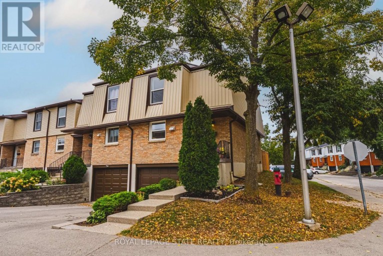 40 - 10 ANGUS ROAD, Hamilton (Vincent), Ontario, L8K6K3