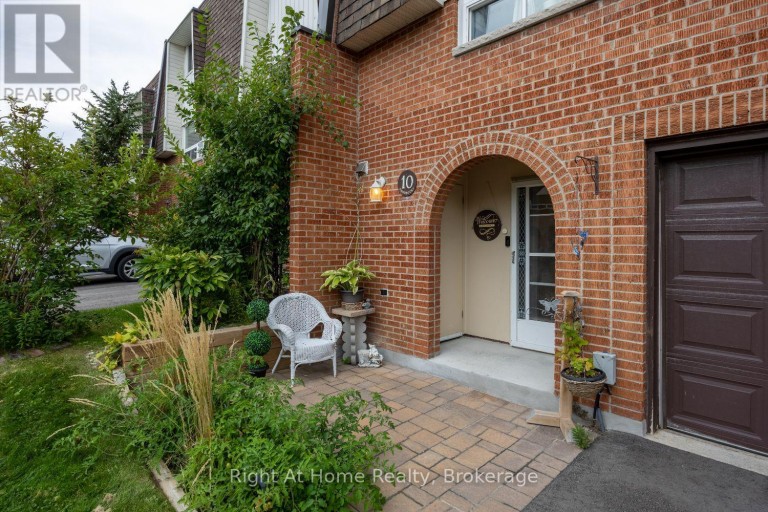10 NEWING COURT, Ajax (South East), Ontario, L1S2T6