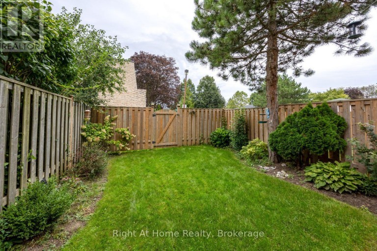10 NEWING COURT, Ajax (South East), Ontario, L1S2T6