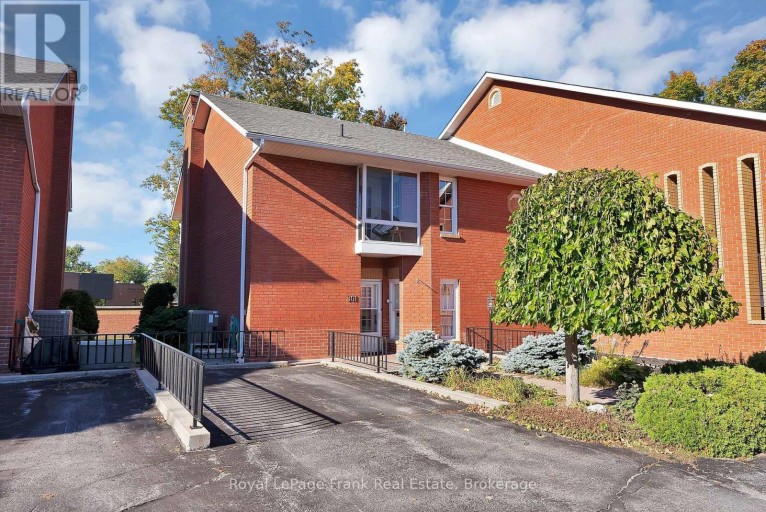 301 - 1 SHERWOOD STREET, Kawartha Lakes (Bobcaygeon), Ontario, K0M1A0