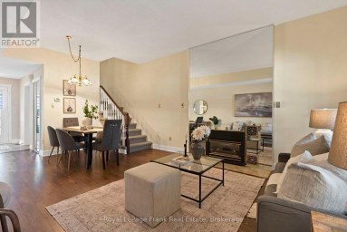 301 - 1 SHERWOOD STREET Kawartha Lakes (Bobcaygeon) Ontario photo 13