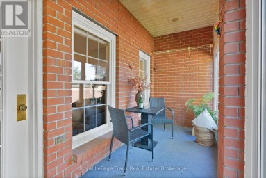 301 - 1 SHERWOOD STREET Kawartha Lakes (Bobcaygeon) Ontario photo 19
