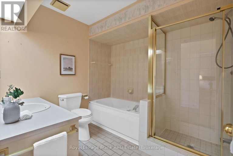 301 - 1 SHERWOOD STREET, Kawartha Lakes (Bobcaygeon), Ontario, K0M1A0