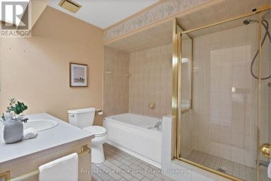 301 - 1 SHERWOOD STREET Kawartha Lakes (Bobcaygeon) Ontario photo 29