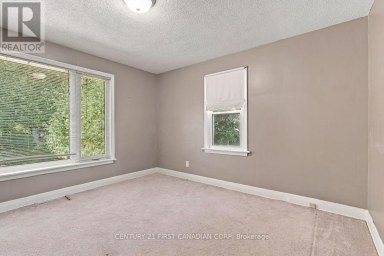 407 BOLER ROAD London South (South K) Ontario photo 21