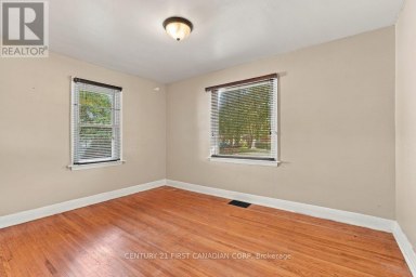 407 BOLER ROAD London South (South K) Ontario photo 23