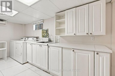 407 BOLER ROAD London South (South K) Ontario photo 36