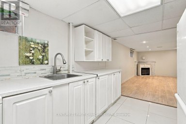 407 BOLER ROAD London South (South K) Ontario photo 37