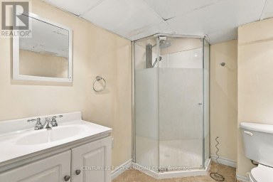 407 BOLER ROAD London South (South K) Ontario photo 41