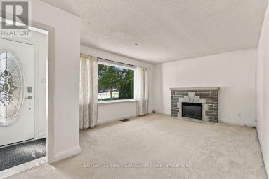 407 BOLER ROAD London South (South K) Ontario photo 8