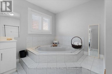 1484 ROSE HAVEN ROAD Mississauga (East Credit) Ontario photo 22