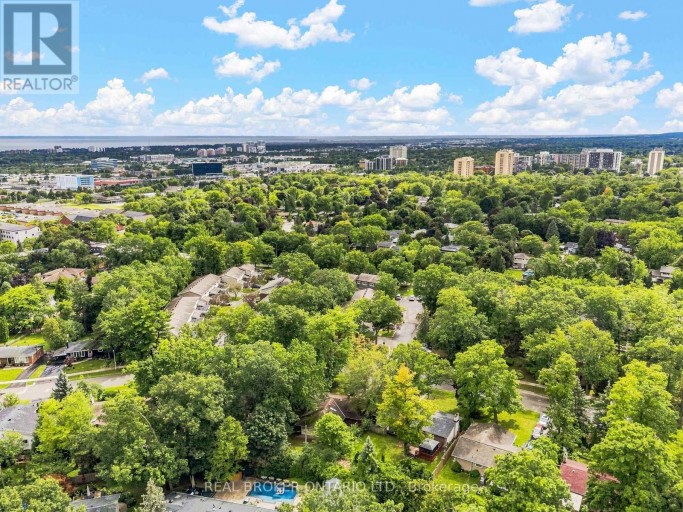 61 - 1270 GAINSBOROUGH DRIVE, Oakville (FA Falgarwood), Ontario, L6H2L2