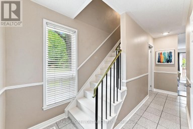 61 - 1270 GAINSBOROUGH DRIVE Oakville (FA Falgarwood) Ontario photo 3