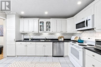 61 - 1270 GAINSBOROUGH DRIVE Oakville (FA Falgarwood) Ontario photo 4