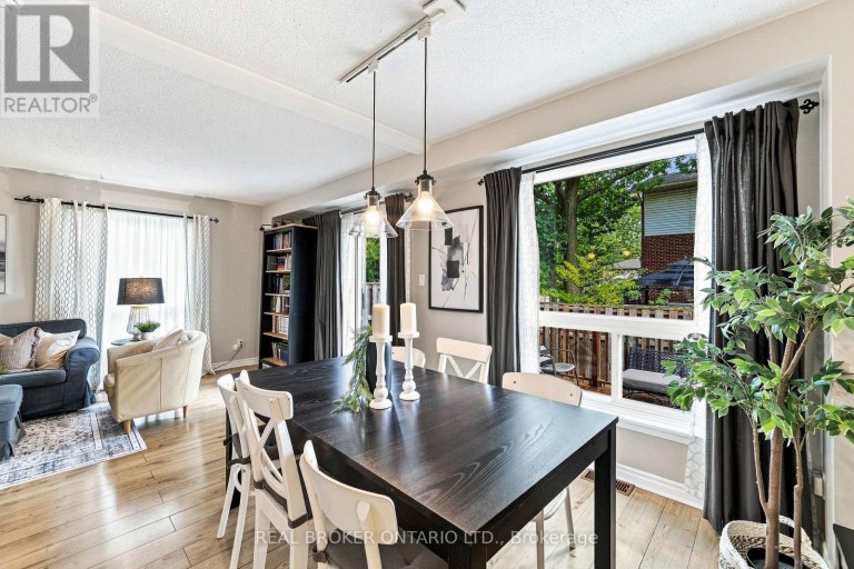 61 - 1270 GAINSBOROUGH DRIVE, Oakville (FA Falgarwood), Ontario, L6H2L2