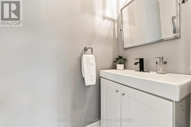 61 - 1270 GAINSBOROUGH DRIVE, Oakville (FA Falgarwood), Ontario, L6H2L2