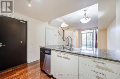 TH108 - 5 VALHALLA INN ROAD Toronto (Islington-City Centre West) Ontario photo 11